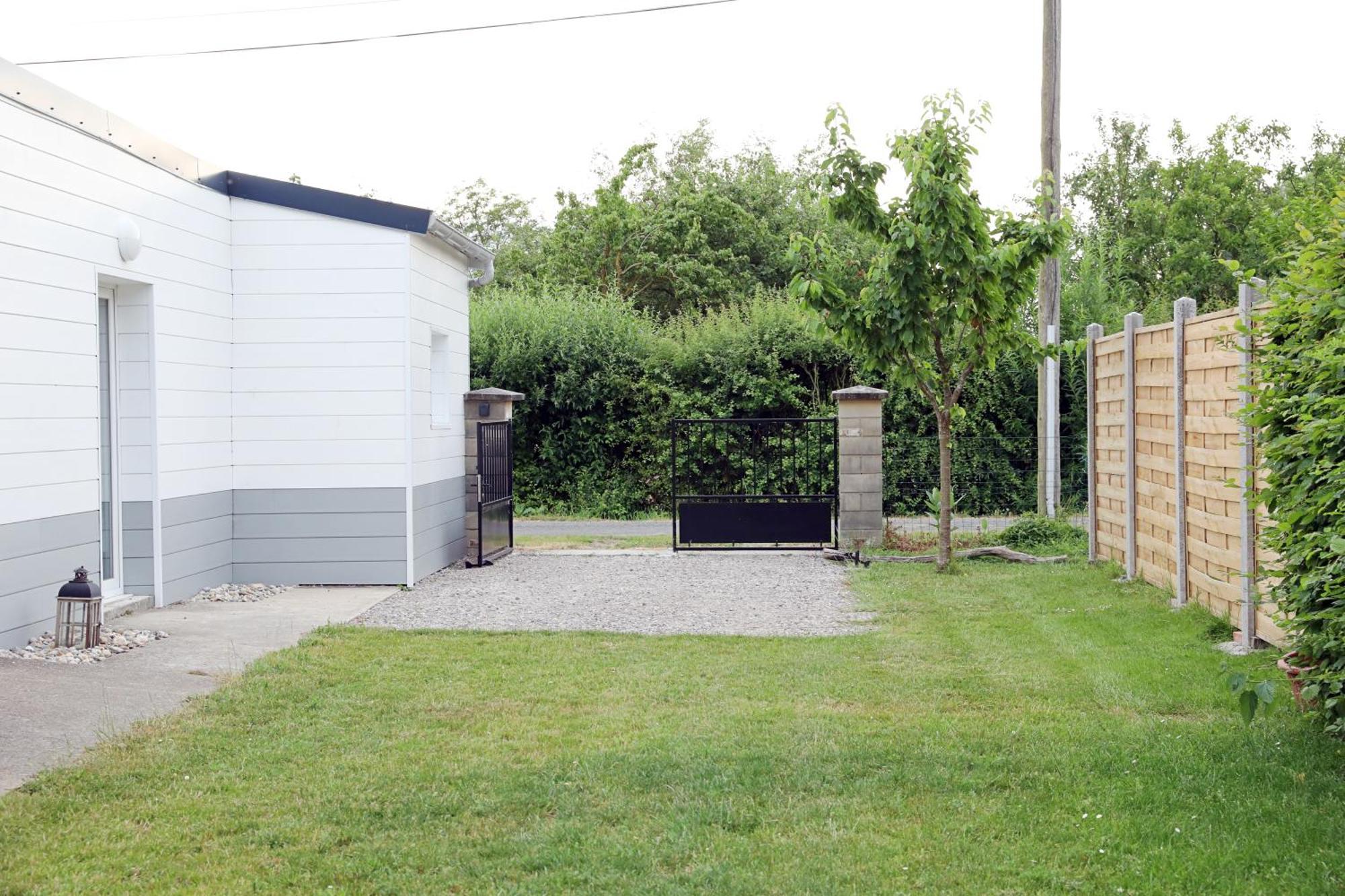 Gite Les Amoureux De La Baie Favieres  Exterior photo
